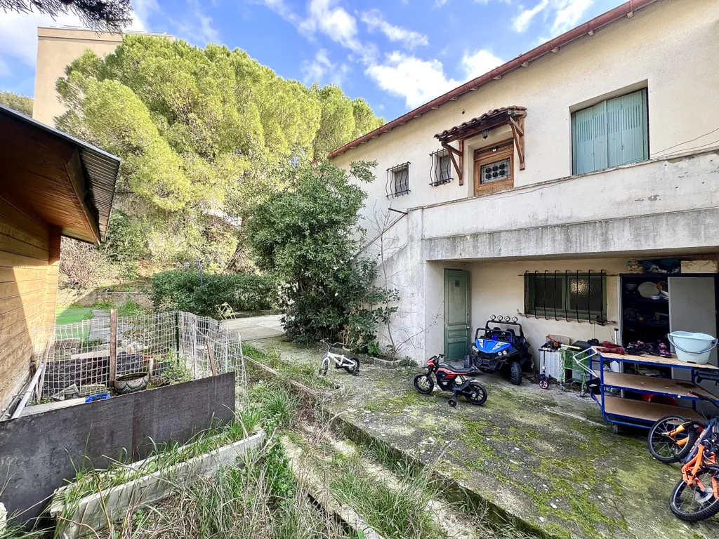 Jardin - Maison avec T2 Indépendant et Garage à Château-Gombert