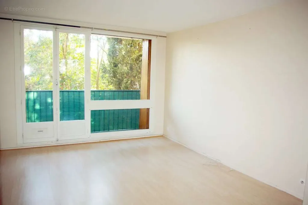 Pièces - Appartement 3 Pièces avec Garage à Saint-Raphaël