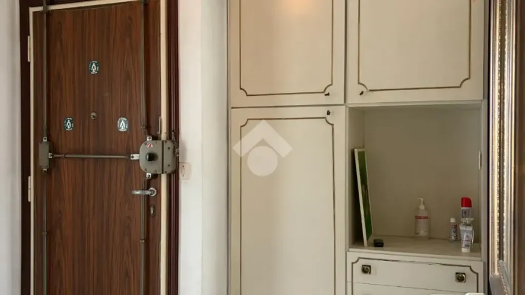 Ingresso - Renovated 2-Bedroom in Gallaratese, Milan