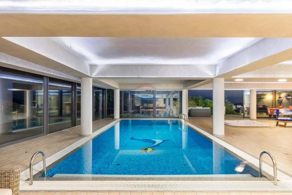 Bassein - Wellness Villa with Panoramic Views in Hreljin