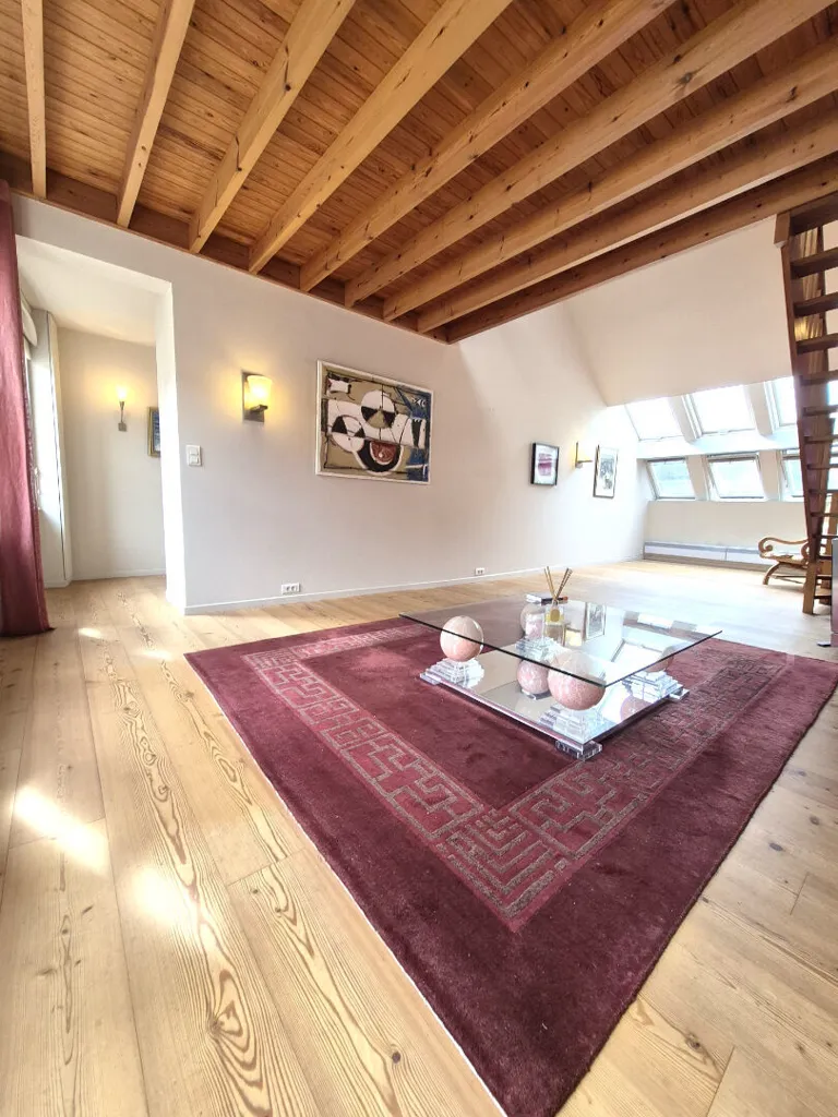 Elutuba - Duplex Flat with Parking in Cambrai Centre