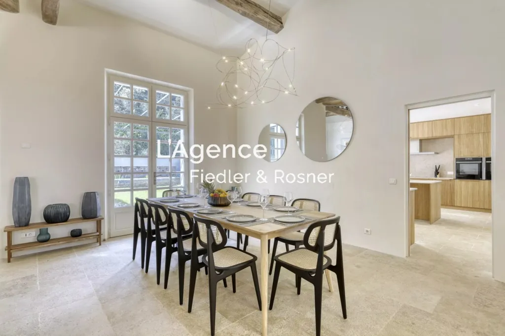 Salle à manger - Villa Rénovée avec Piscine Chauffée à Ramatuelle