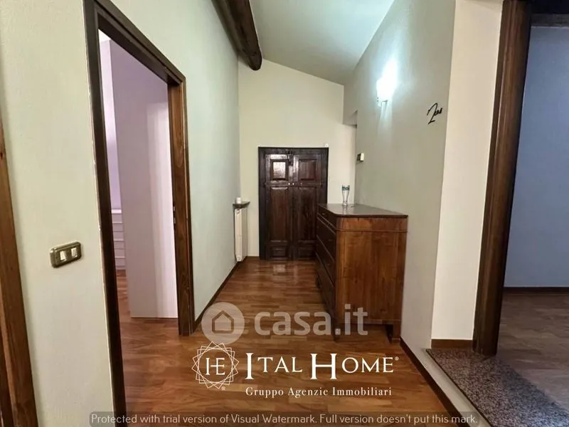 Esik - Two-Level Apartment in Corso Castelvecchio, Verona