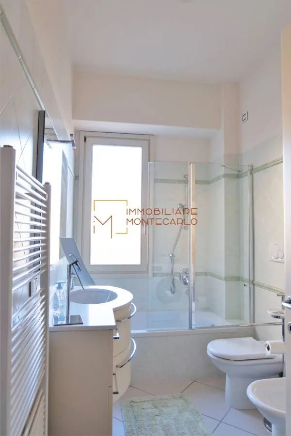 Salles de bain - Central Trilocale with Sea View in Bordighera