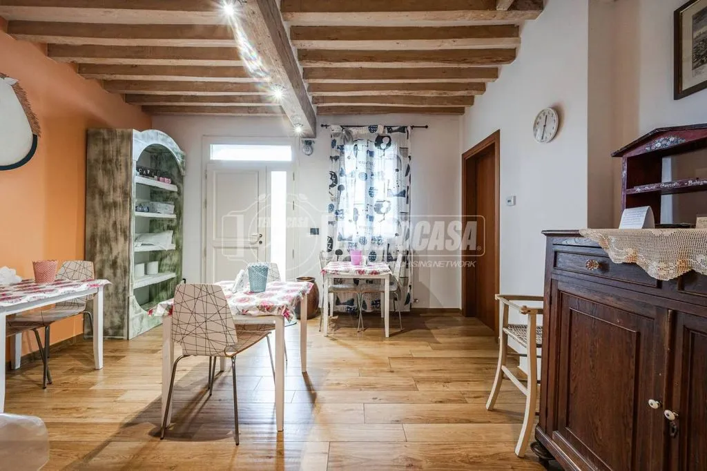 Söögituba - Rustic Villa with Garden in Minerbio