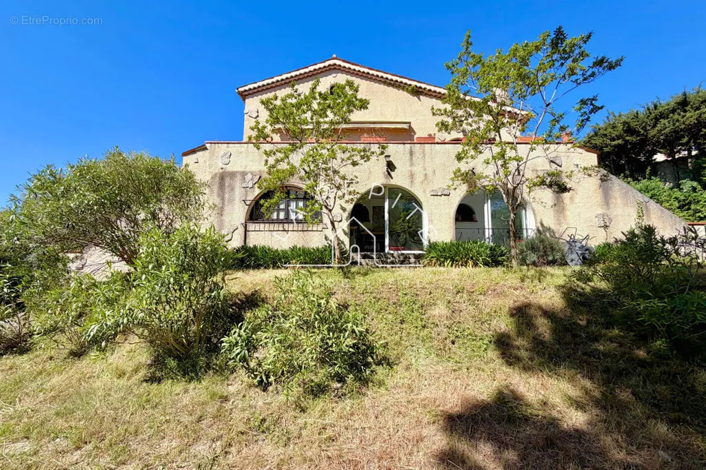 Välivaade - Charming Provençal House with Sea View in Spéracèdes