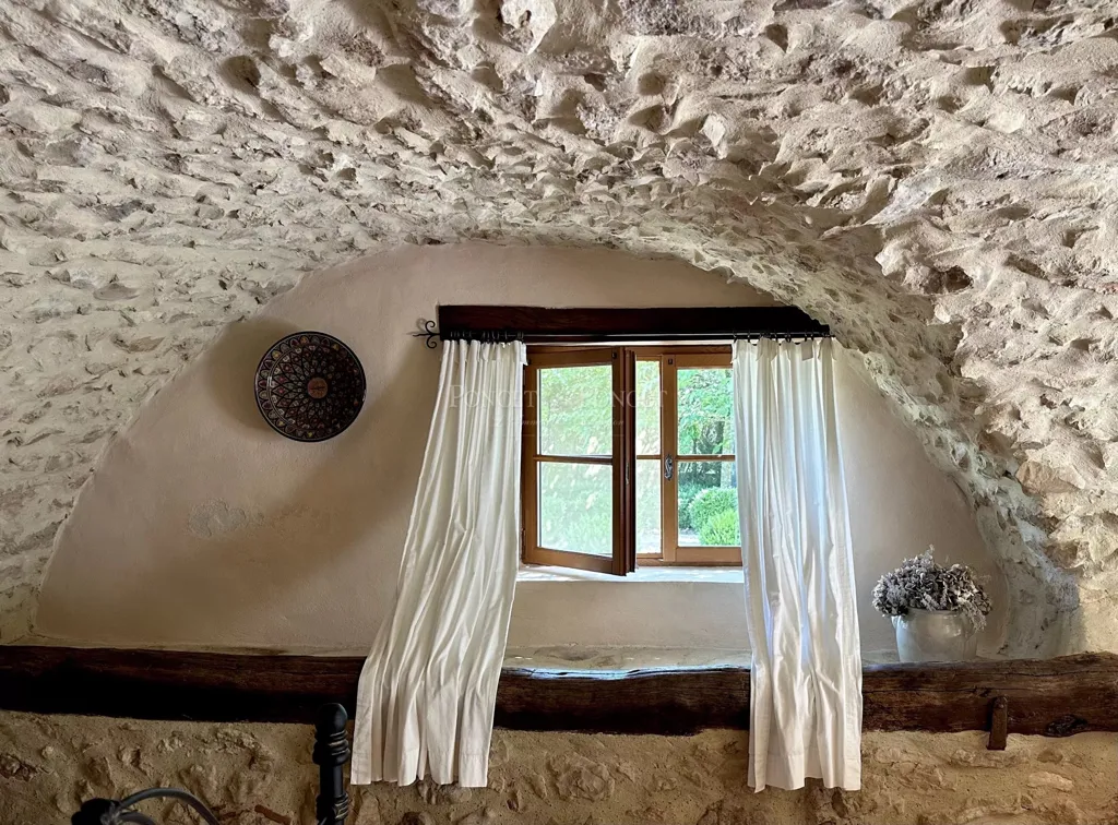 Vannitoad - Restored 17th-Century Silk Farm with Pool in Ardèche