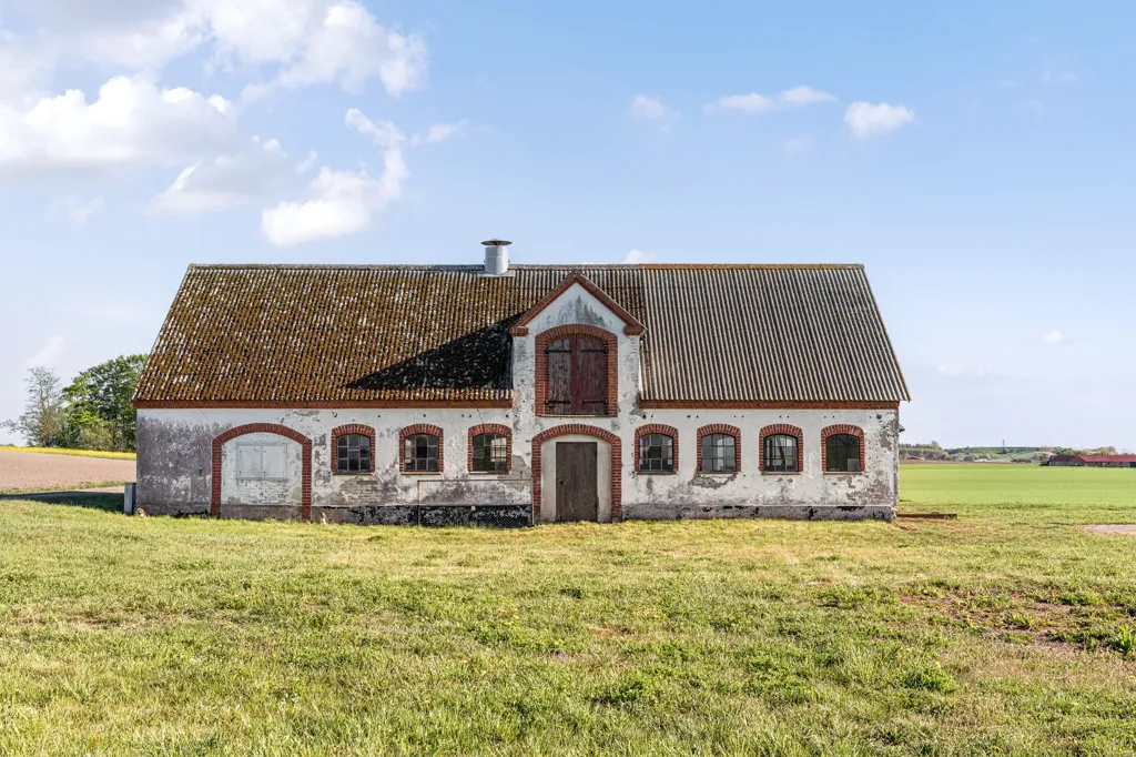 Välivaade - Stable with Potential for Conversion in Österlen