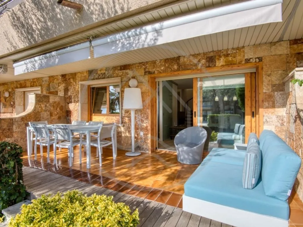 Terrass - Luxury Duplex with Seafront View in Calonge