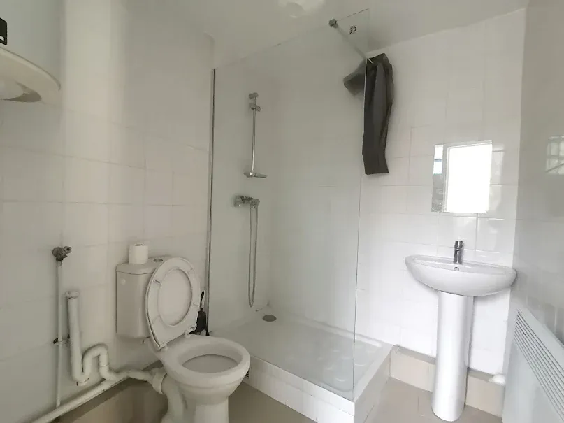 Vannitoad - Studio with Metro Access in Ivry-sur-Seine