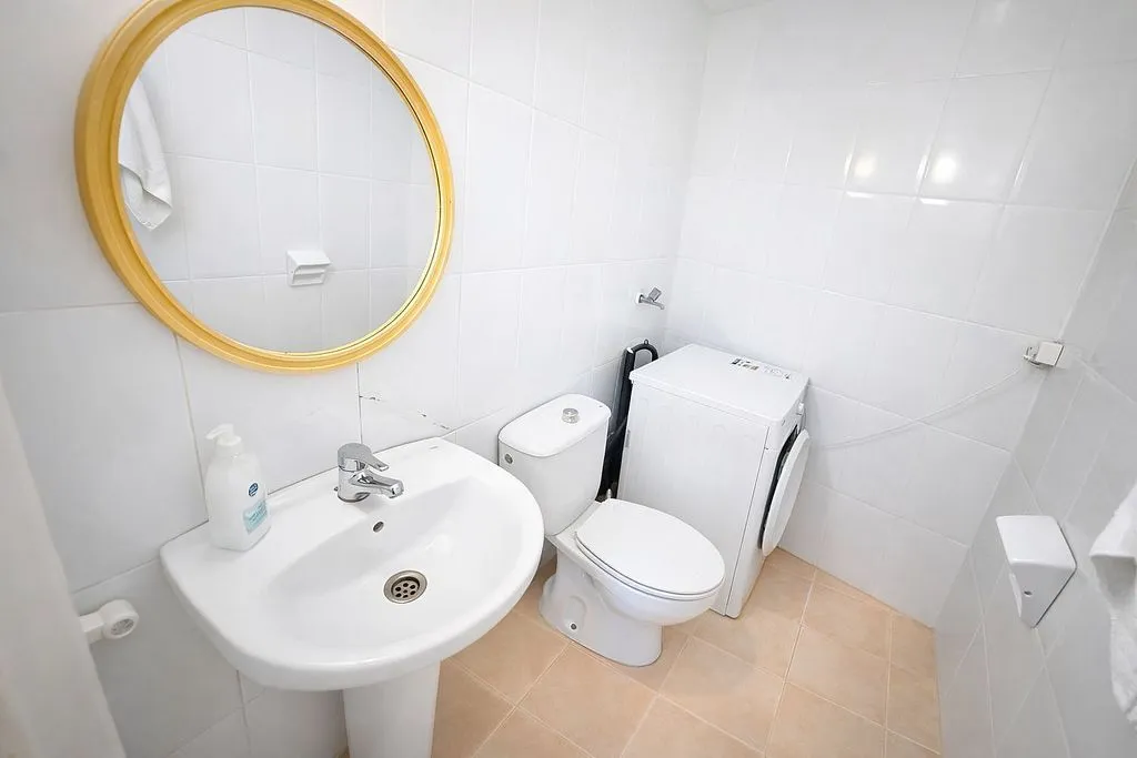 Salles de bain - Terraced House with South Terrace in Sitges Centre