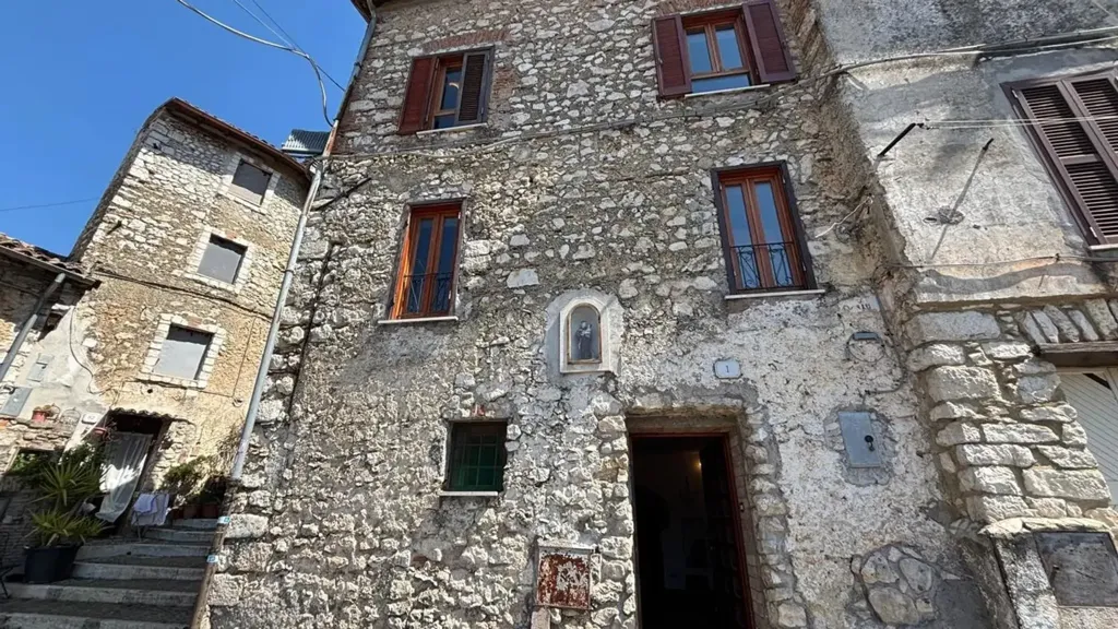 Välivaade - Terraced House with Balcony in Fiuggi