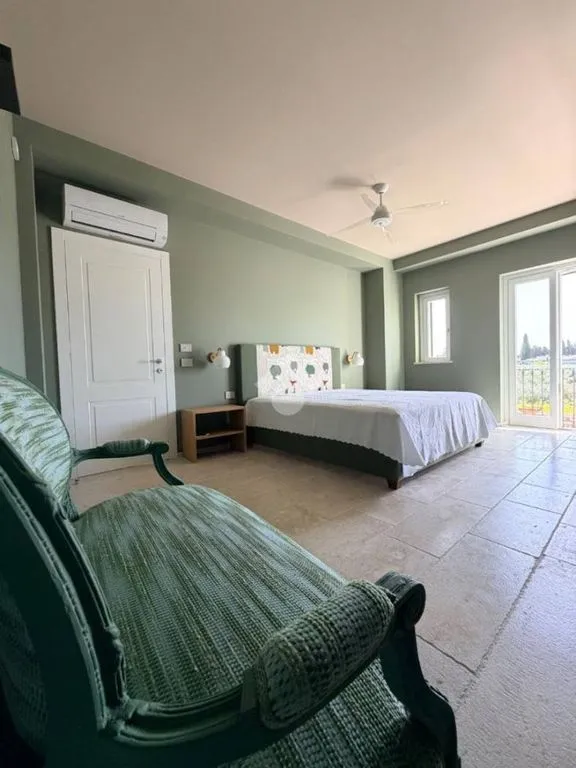 Magamistoad - Luxury Farmhouse with Rooftop Terrace in Paceco
