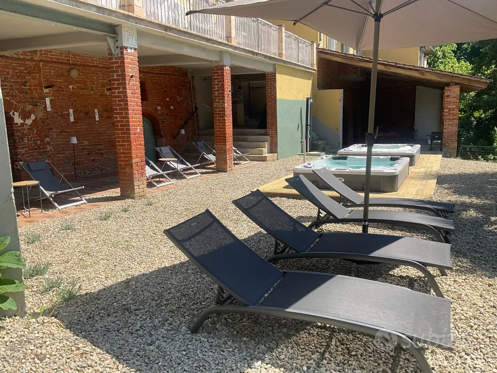 Piscine - Fully Furnished Apartment with Balconies in Piea