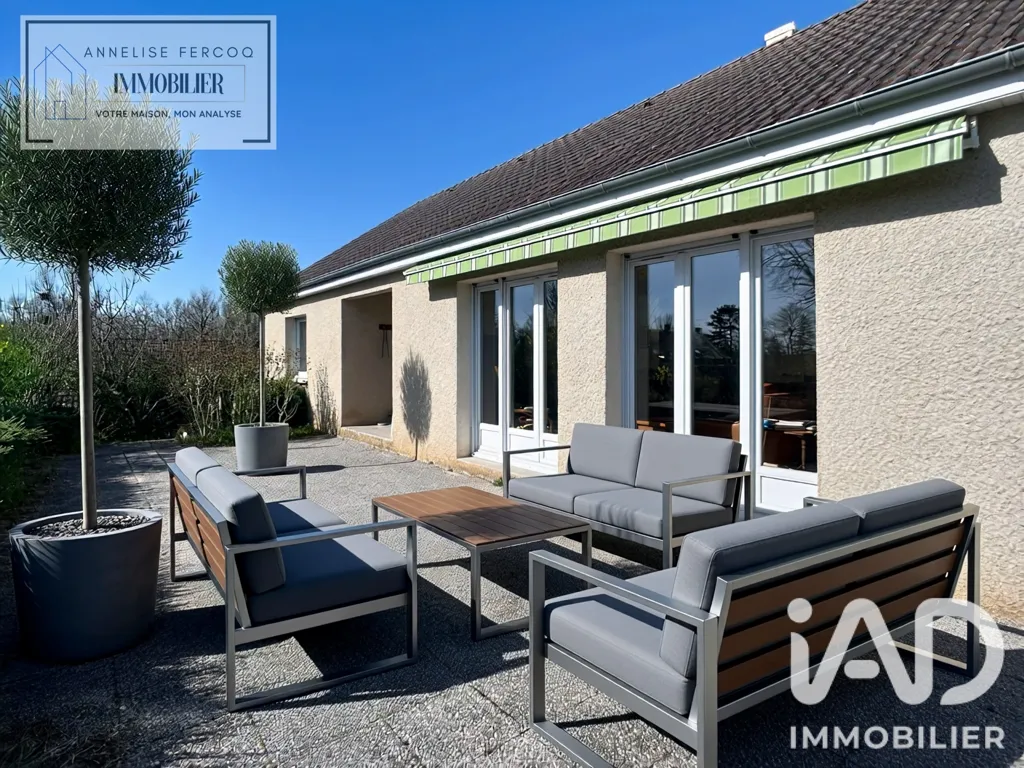 Terrazza - Spacious Family House with Pool in Marzy