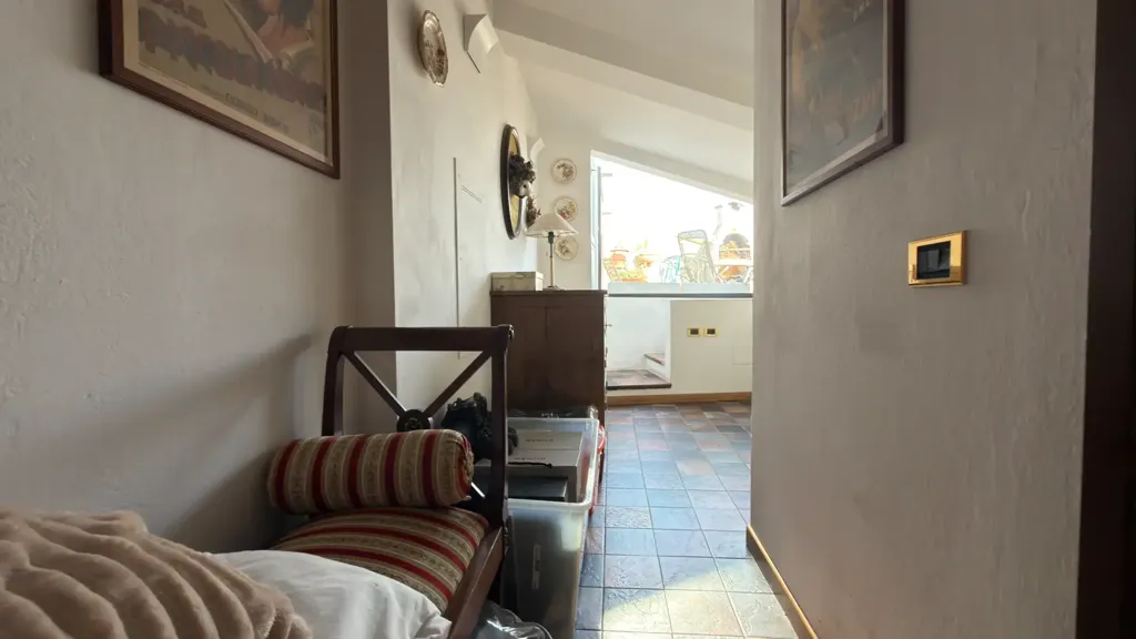 Ingresso - Appartamento con terrazza e mansarda a Firenze