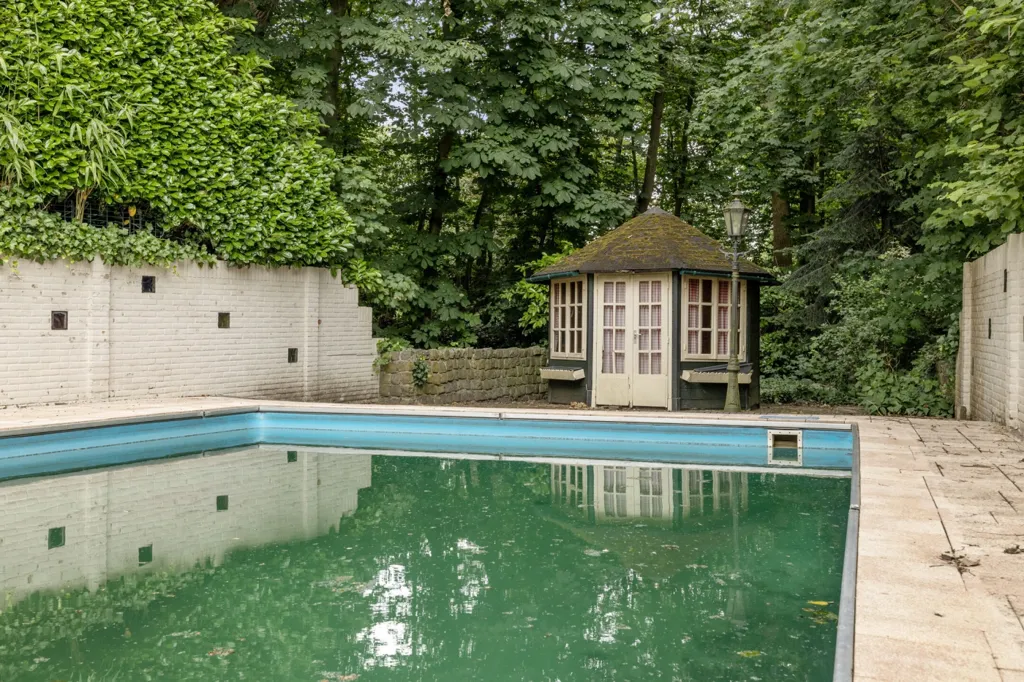 Bassein - Free-Standing House with Garden in Breda