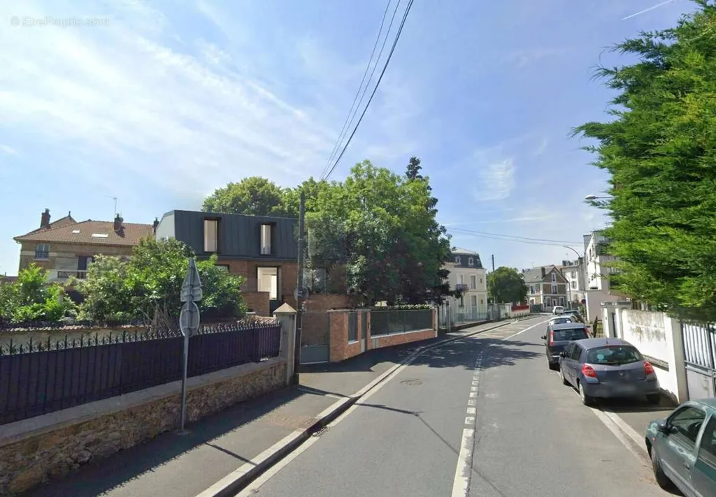 Extérieur - Terrain avec Permis Purgé pour Maison Contemporaine