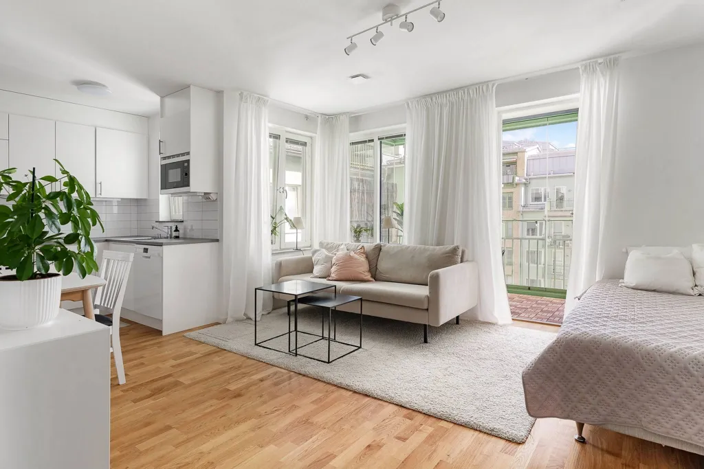 Living Room - Apartment with Balcony in Råsunda