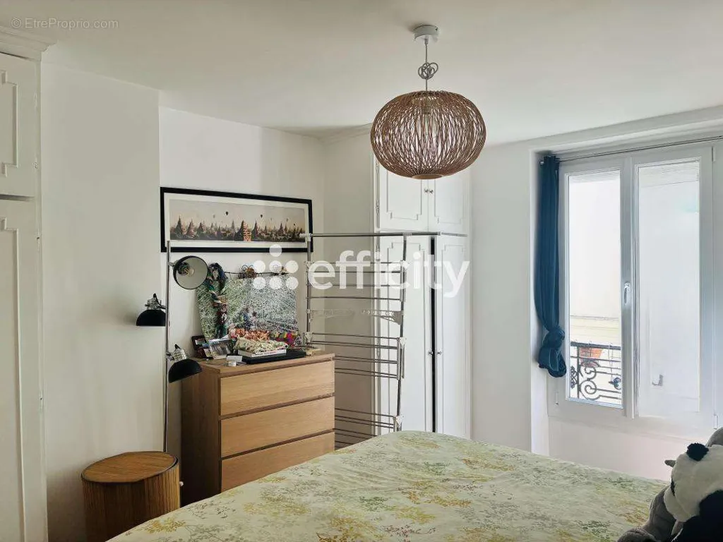 Chambres - Appartement avec Vue Cour dans le 10ème Arrondissement de Paris