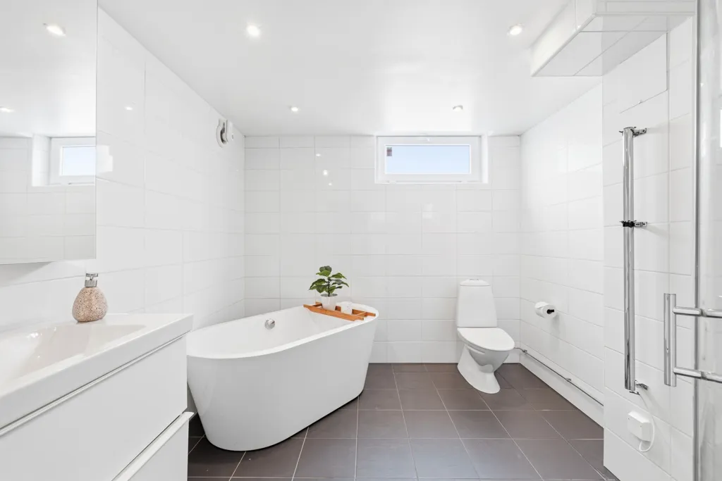 Bathrooms - Family-Friendly Semi-Detached House in Taberg