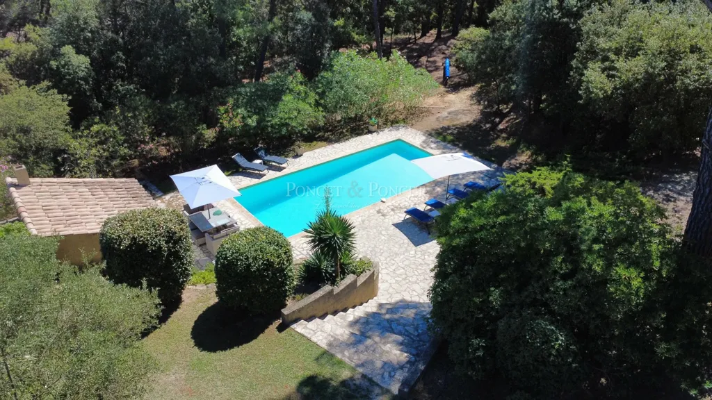 Õhuvaade - Villa with Pool in Provençal Gard