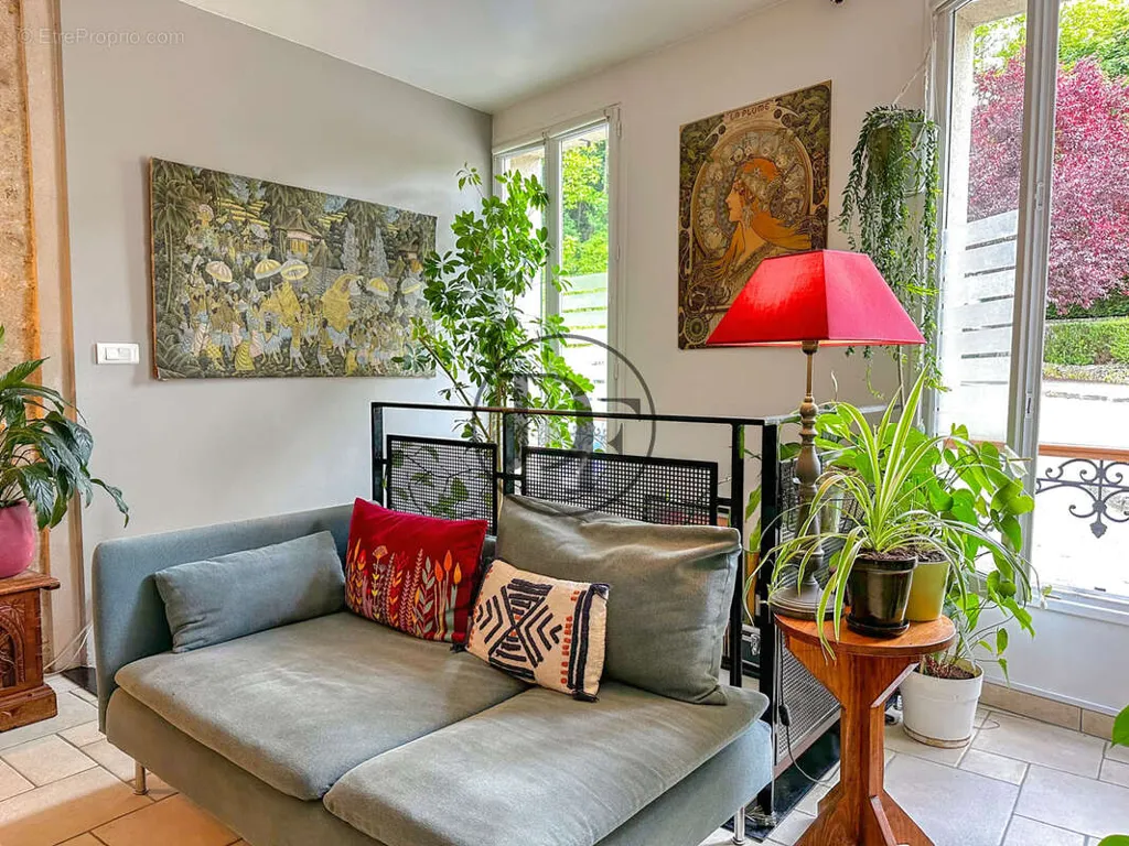 Séjour - Appartement de Charme avec Jardin à Avon