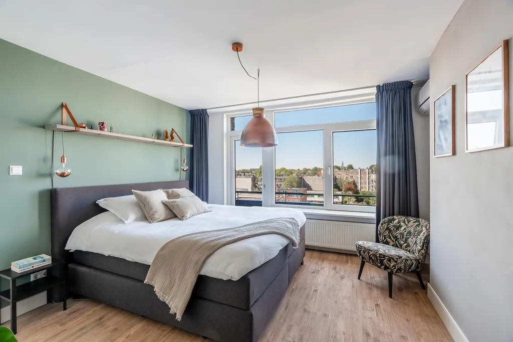 5-toaline korter asukohas Rotterdam