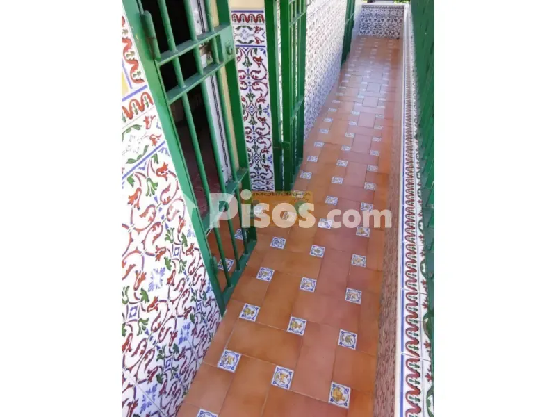 Giardino - House with Commercial Space in Las Torres