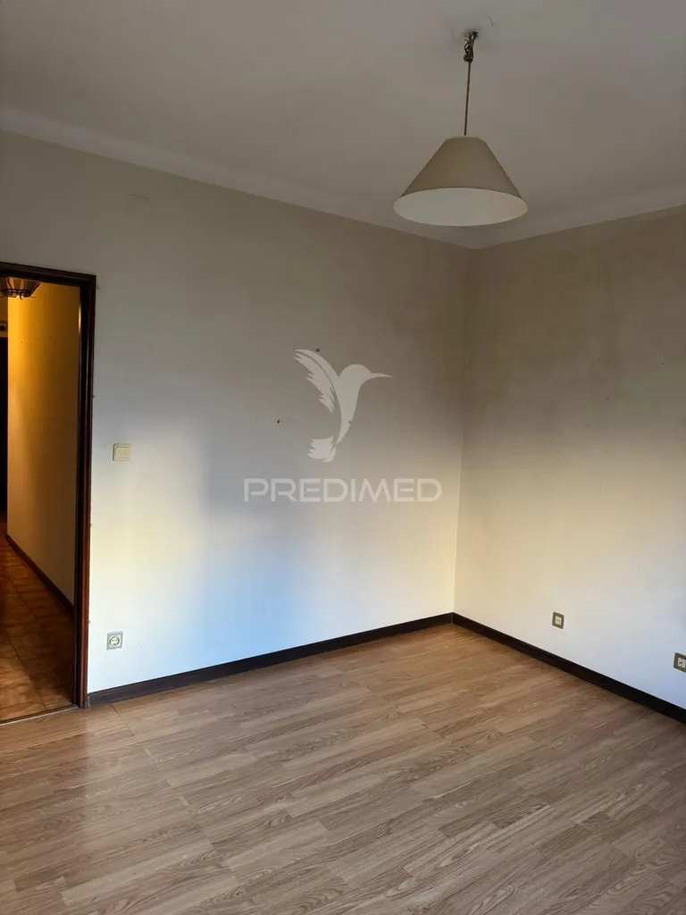 Rooms - Apartment with 200m² Terrace in Fafe Centre
