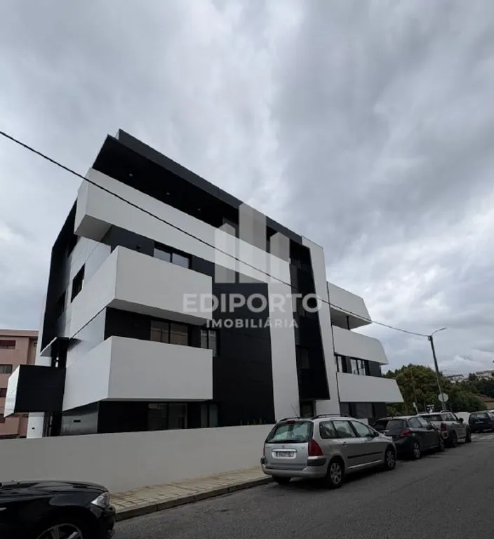 Välivaade - Luxury Flat with Garden in Gondomar