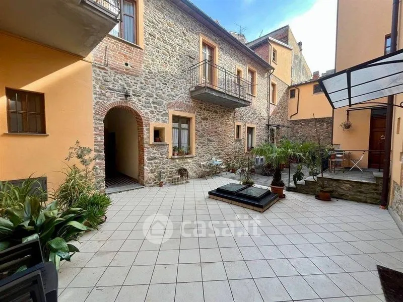 Aed - Charming Studio with Shared Courtyard in Arezzo Centre