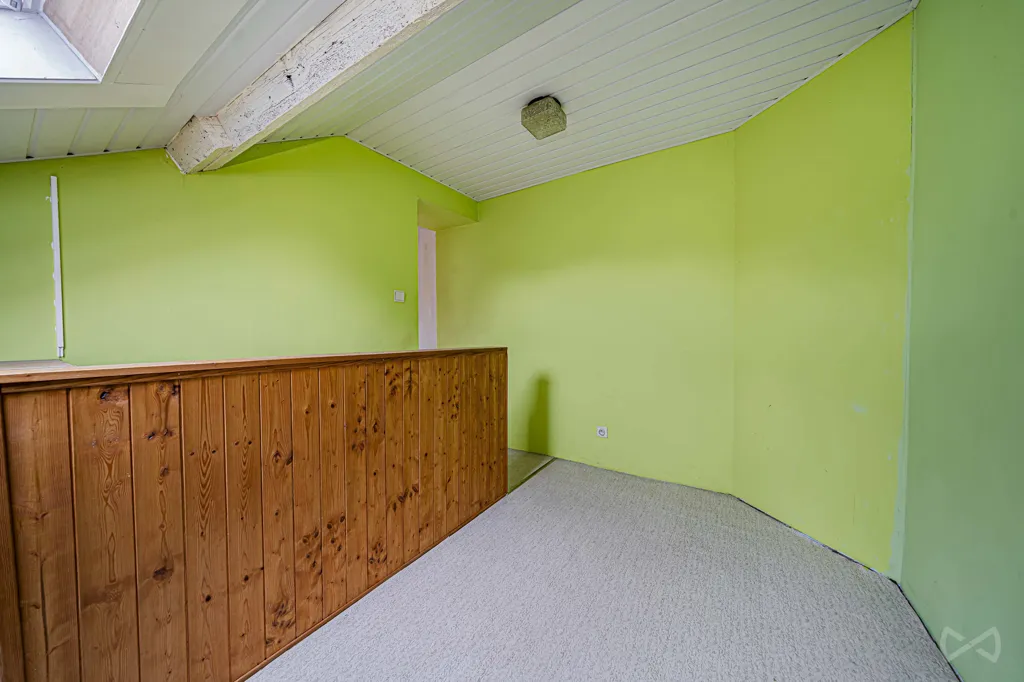 Toad - Semi-detached House with Garden in Cuesmes