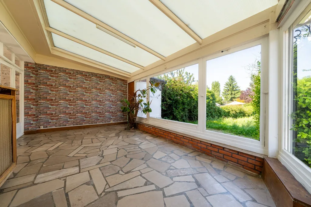 Terrasse - Maison Familiale avec Terrasse à Roost-Warendin