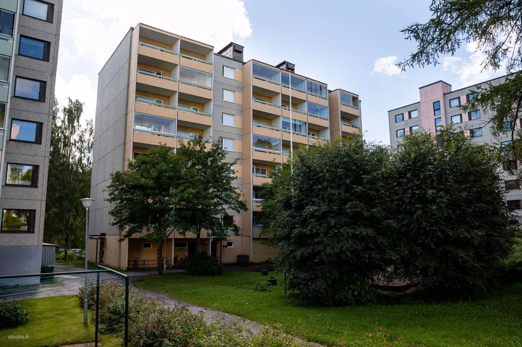 Jardin - Spacious Studio with Balcony in Lahti