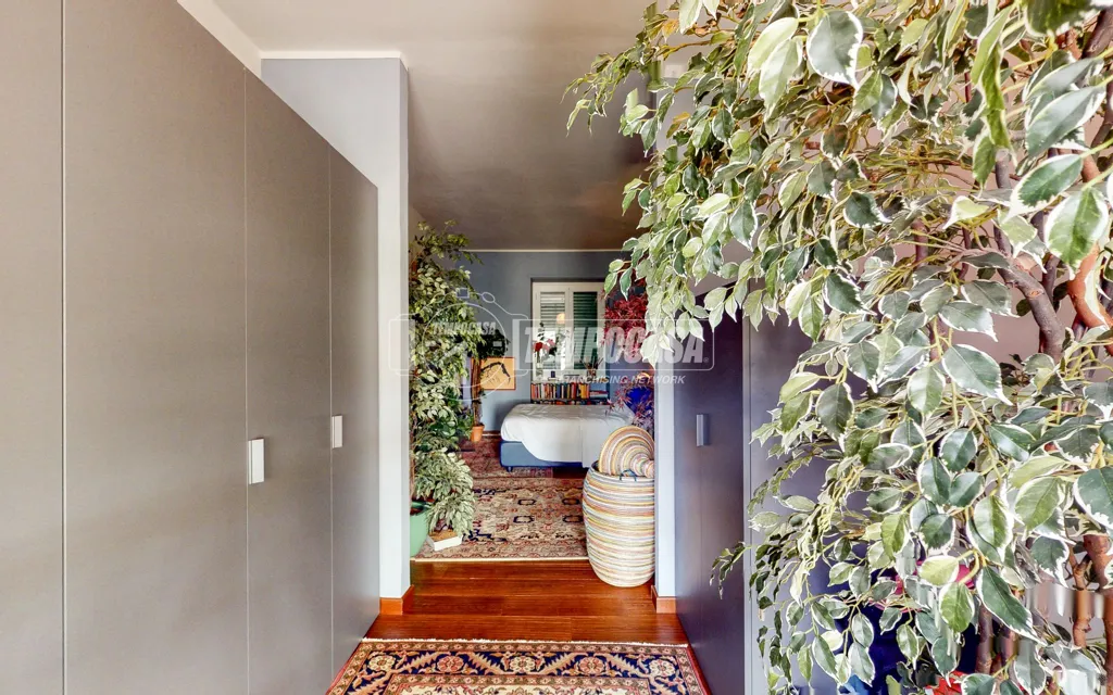 hallway_entrance