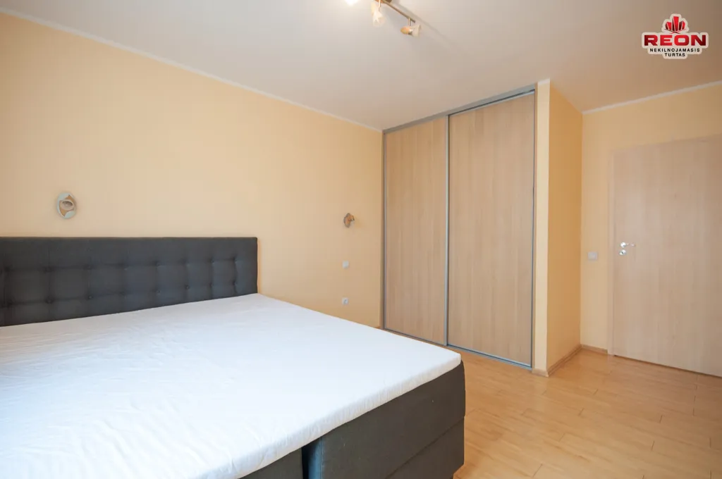 Chambres - Spacious Two-Bedroom Flat with Balcony in Vilnius
