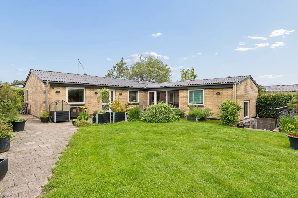 Jardin - Villa with Garden in Holstebro