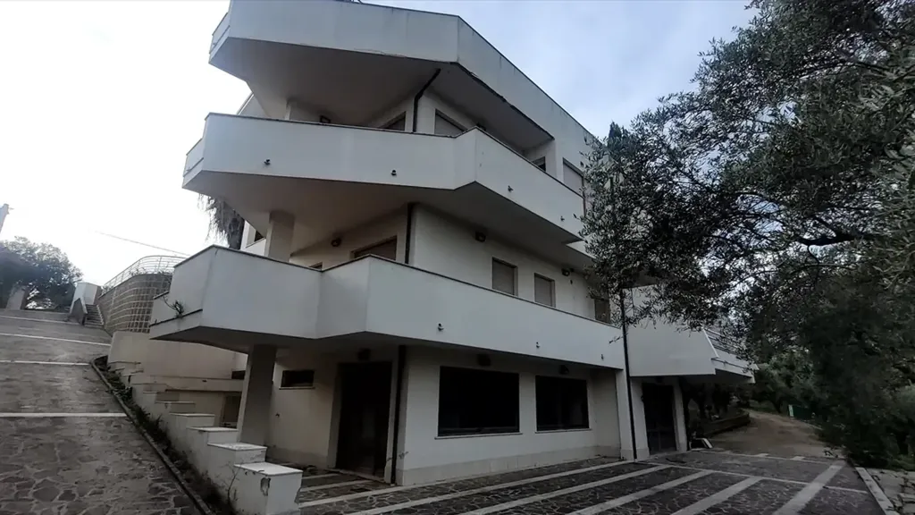 facade