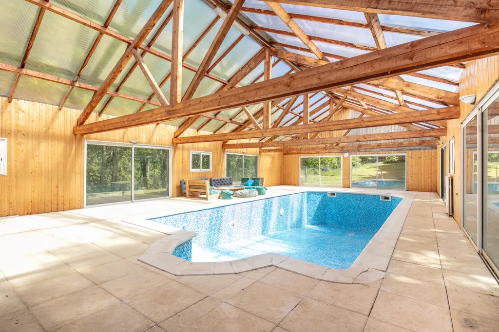 Bassein - Detached House with Pool in La Table