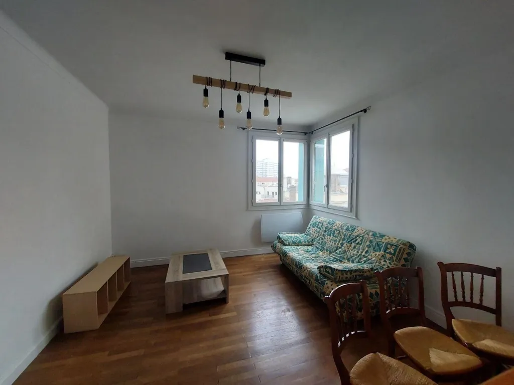 Elutuba - Furnished Apartment with Parking in Lyon 7