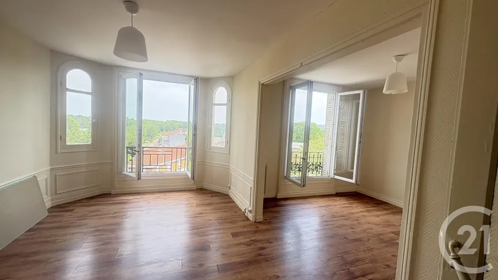 Pièces - Appartement 2 Pièces avec Accès RER à Sevran