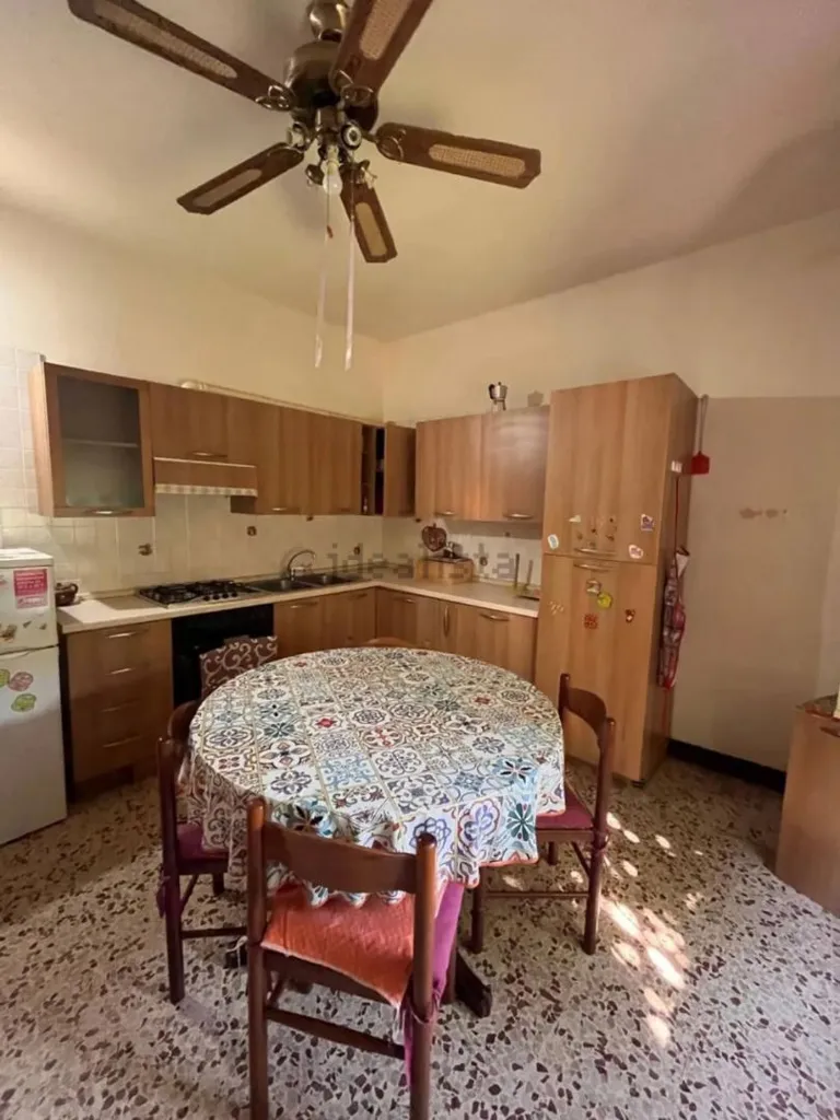 Cucina - Bifamily Villa with Garden in Suzzara