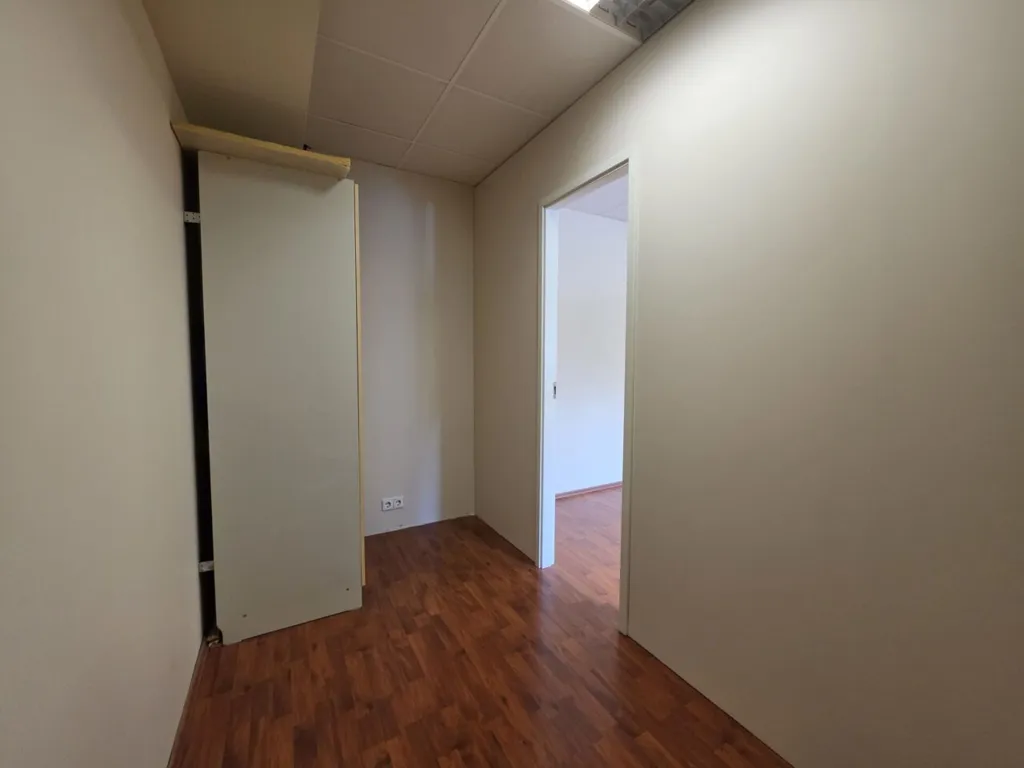 Rooms - Office Space with Good Visibility in Kristiine