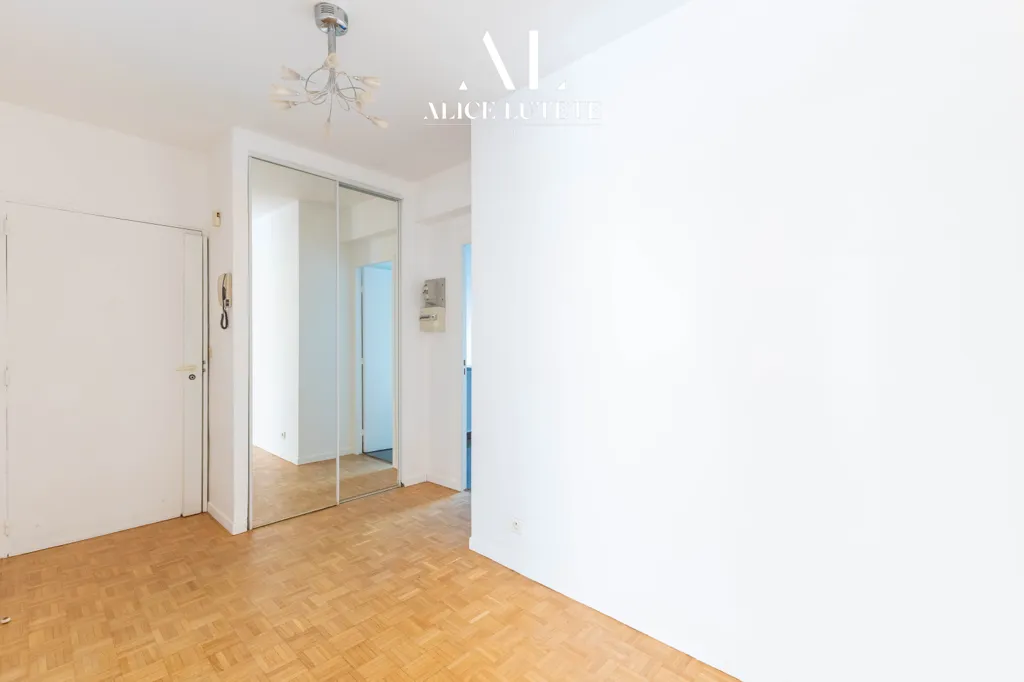 Pièces - Appartement T3 avec Balcon au Carré d'Or à Marseille