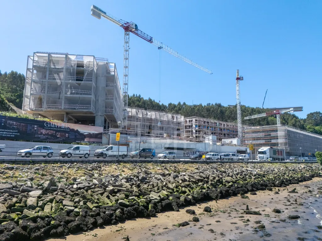 Exterior - T1 Apartment with River View in Vila Nova de Gaia