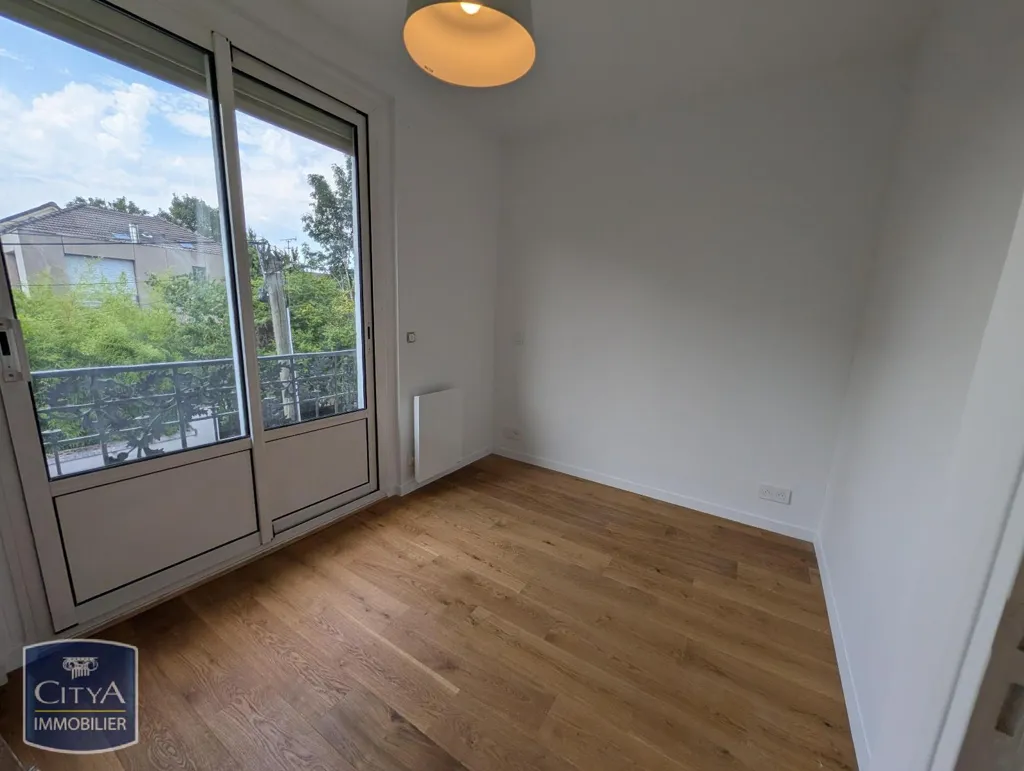 Pièces - Maison 2 Pièces avec Cour au Perreux-sur-Marne