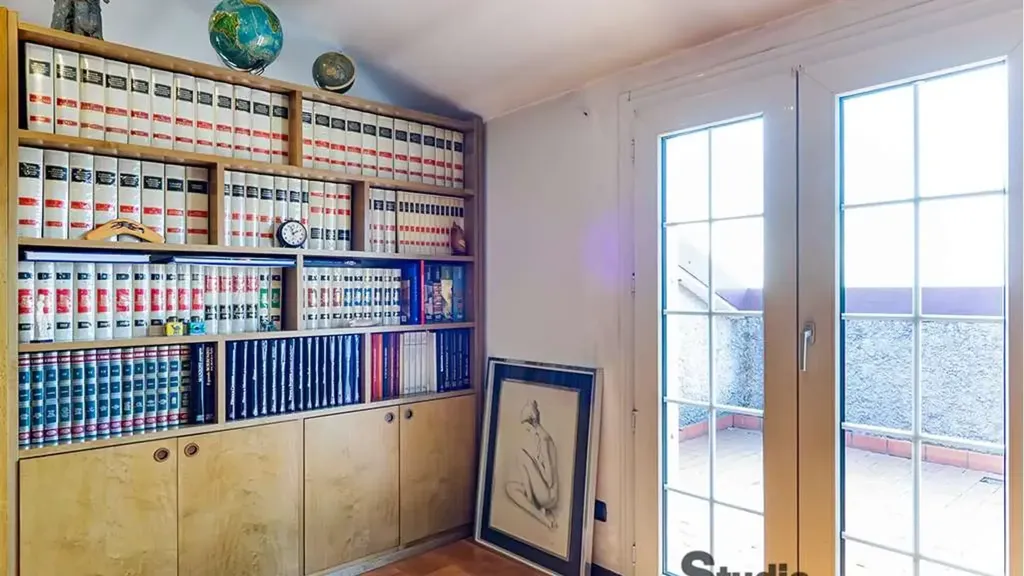 Bureau - Luxury Villa with Panoramic View in Ello