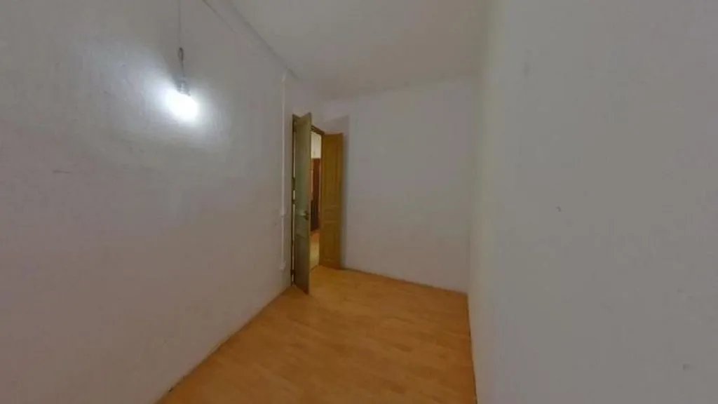 hallway_entrance