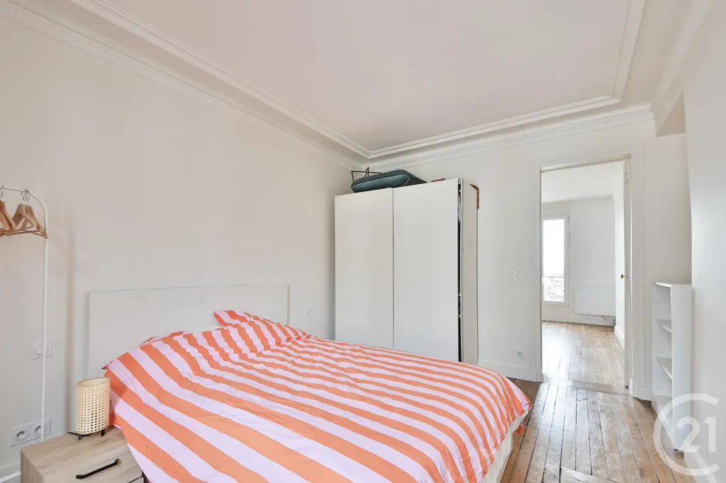 Camere da letto - Bright 2-Bedroom Parisian Flat with Rooftop View